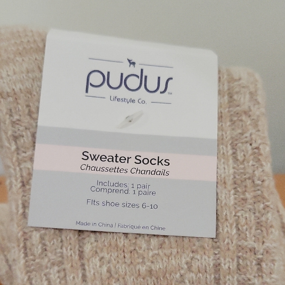 Women's Cream Sweater Socks